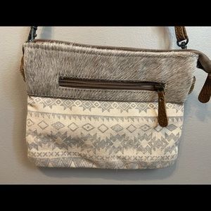Myra Bag- crossbody